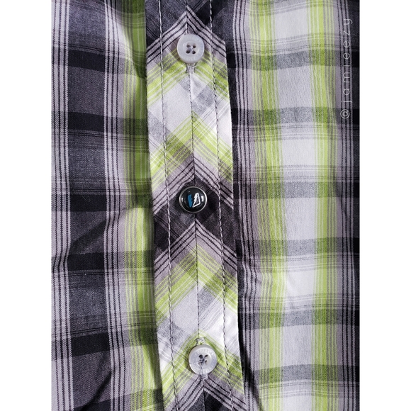 Amplify (Kids) | Plaid Short Sleeve Button Down - Picture 5 of 8